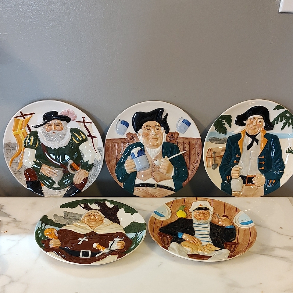 Vintage Davenport Display Plates